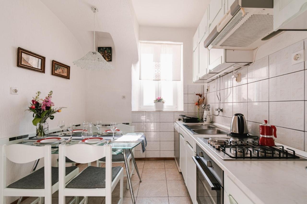 Arya Apartment Šibenik Esterno foto