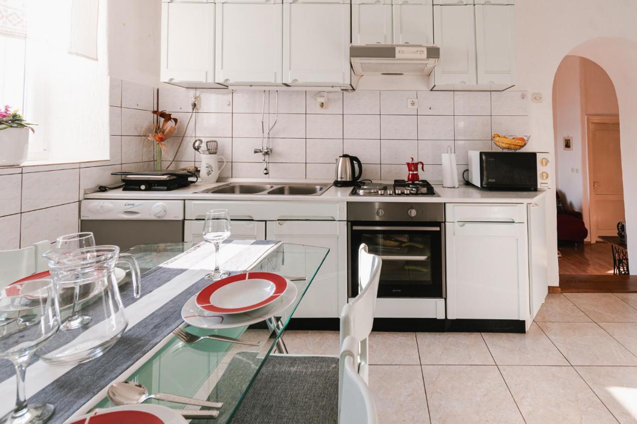 Arya Apartment Šibenik Esterno foto