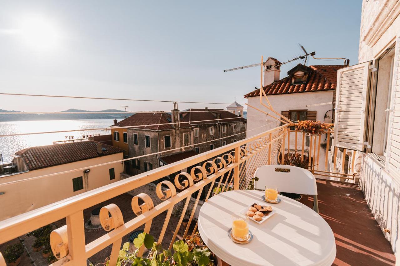 Arya Apartment Šibenik Esterno foto